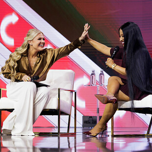 NICKI MINAJ ΝΤΟΝΑΛΝΤ ΤΡΑΜΠ ΕΡΙΚΑ ΚΕΡΚ 