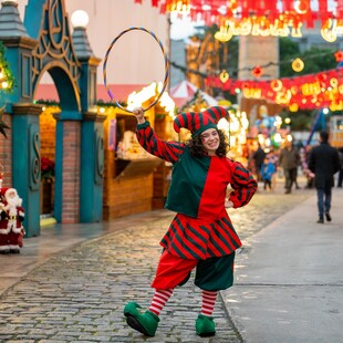 ΔΕΗ CHRISTMAS FACTORY: Η πιο φωτεινή γιορτή της Αθήνας λάμπει στην καρδιά της πόλης