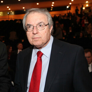 ΓΙΩΡΓΟΣ ΜΠΑΜΠΙΝΙΩΤΗΣ