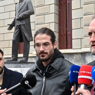 ΑΡΗΣ ΜΟΥΓΚΟΠΕΤΡΟΣ ΣΥΛΛΗΨΗ