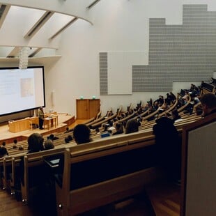 ΑΙΩΝΙΟΙ ΦΟΙΤΗΤΕΣ ΔΙΑΓΡΑΦΗ ΠΑΡΑΤΑΣΗ ΣΠΟΥΔΩΝ