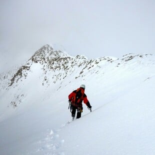 Βαρδούσια: H οικογένειά του ενός ορειβάτη τον έψαχνε για να του πει ότι πέθανε ο παππούς του ενώ ήταν νεκρός