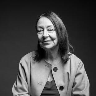 Η Λυδία Φωτοπούλου διαβάζει το «Είναι η αγάπη φονικό» της Λένας Κιτσοπούλου