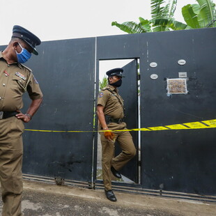 ΣΡΙ ΛΑΝΚΑ ΣΧΟΛΕΙΟ ΜΑΘΗΤΕΣ ΑΣΤΥΝΟΜΙΑ