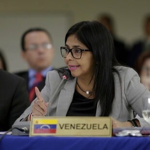 Βενεζουέλα: Ο Τραμπ απειλεί την Ροντρίγκες - «Θα πληρώσει υψηλότερο τίμημα από τον Μαδούρο»