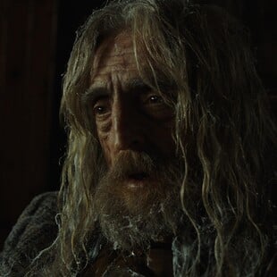 Ένας γιος περνάει όλη του τη ζωή κυνηγώντας την εμμονή του πατέρα του