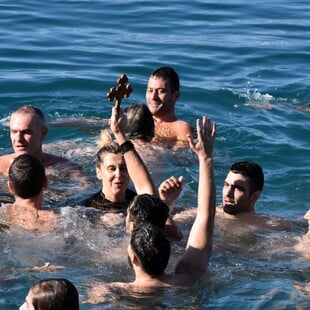 ΘΕΟΦΑΝΕΙΑ ΣΤΑΥΡΟ ΓΙΑΤΙ ΘΑΛΑΣΣΑ