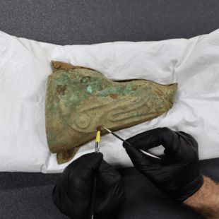 Αγγλία: Ανακαλύφθηκε σάλπιγγα από την Εποχή του Σιδήρου η οποία ενδέχεται να συνδέεται με τη βασίλισσα Βοαδίκεια