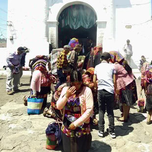 Θεολογία της Απελευθέρωσης, χριστιανισμός και παγανιστικές παραδόσεις στη Λατινική Αμερική