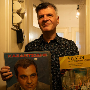 Φοίβος Δεληβοριάς: «Η ταινία “Καποδίστριας” είναι μια φθηνή παρηγοριά που μας πηγαίνει πίσω»