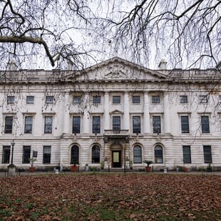 ΒΡΕΤΑΝΙΑ ΛΟΝΔΙΝΟ ΚΙΝΑ ΠΡΕΣΒΕΙΑ 