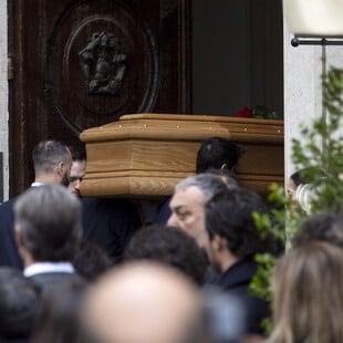 ΒΑΛΕΝΤΙΝΟ ΣΟΡΟΣ ΛΑΪΚΟ ΠΡΟΣΚΥΝΗΜΑ