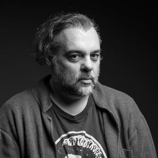 Ο Αργύρης Ξάφης διαβάζει Γιώργο Ιωάννου