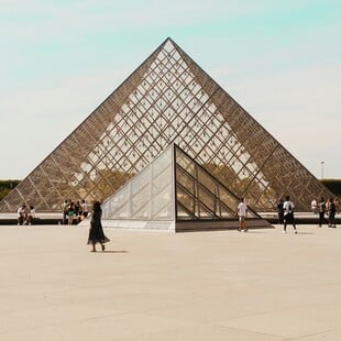 ΛΟΥΒΡΟ ΛΗΣΤΕΙΑ ΜΟΥΣΕΙΟ ΓΑΛΛΙΑ