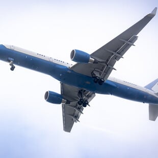 ΤΡΑΜΠ ΑΕΡΟΣΚΑΦΟΣ ΑΜΑΞΙΑ