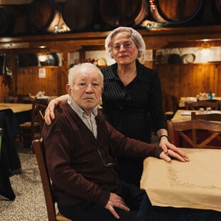 Στην ταβέρνα του Σπανού το κρέας είναι καλύτερο από του χωριού σου 