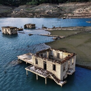 ΝΕΡΟ ΑΠΟΘΕΜΑΤΑ ΛΕΙΨΥΔΡΙΑ