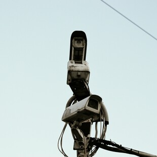 Σε πλήρη λειτουργία από σήμερα οι έξυπνες κάμερες - Ξεκινά η αποστολή προστίμων στους οδηγούς 