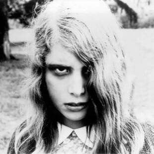 Undead Athens: Το Bios γεμίζει ζόμπι / Κάθε εποχή έχει το ζόμπι που της ταιριάζει 