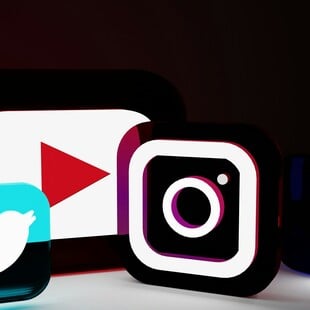 SOCIAL MEDIA ΕΛΛΑΔΑ ΕΦΗΒΟΙ ΑΝΗΛΙΚΟΙ