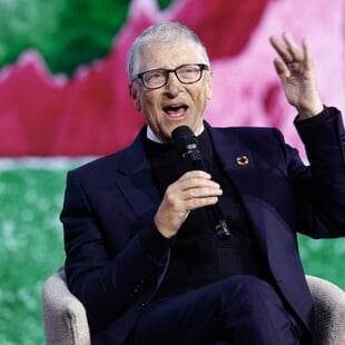 Ο Μπιλ Γκέιτς απαντά για τη σχέση του με τον Έπσταϊν και το σεξουαλικώς μεταδιδόμενο νόσημα