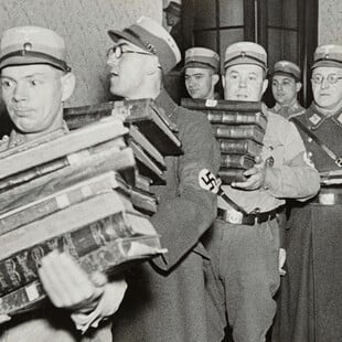 Πίστη και εξόντωση. Οι διανοούμενοι στην πολεμική μηχανή των SS