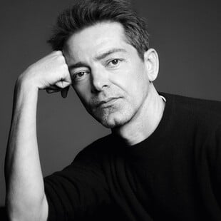 Versace: Ο Pieter Mulier είναι ο νέος δημιουργικός διευθυντής του οίκου μόδας