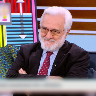 Γιάννης Σμαραγδής: «Εκφράζει την αριστερή κουλτούρα που με πολεμάει τόσα χρόνια» απαντά στον Στάνκογλου