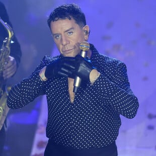 ΓΙΩΡΓΟΣ ΜΑΖΩΝΑΚΗΣ ΝΟΣΟΚΟΜΕΙΟ