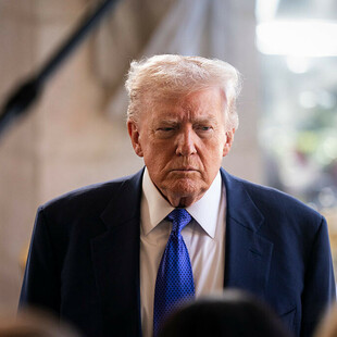 Τραμπ: «Είχε σχέση με τον "Βασιλιά των Λιονταριών"» - Επιμένει για το βίντεο με τους Ομπάμα παρά τις αντιδράσεις