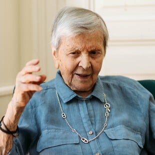 Ελένη Γλύκατζη-Αρβελέρ (1926 - 2026) : «Πάντοτε με κοιτούσαν οι καλύτεροι και επιθυμούσα να τους μοιάσω»