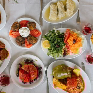 Στη Μόνικα τρως σαν στο σπίτι σου 