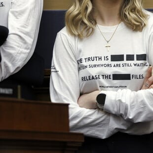 ΤΖΕΦΡΙ ΕΠΣΤΑΪΝ ΒΡΕΤΑΝΙΑ ΠΤΗΣΕΙΣ ΘΥΜΑΤΑ