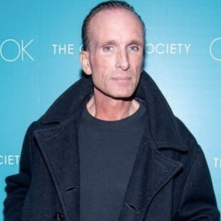 ΠΙΤΕΡ ΓΚΡΙΝ ΗΘΟΠΟΙΟΣ ΘΑΝΑΤΟΣ