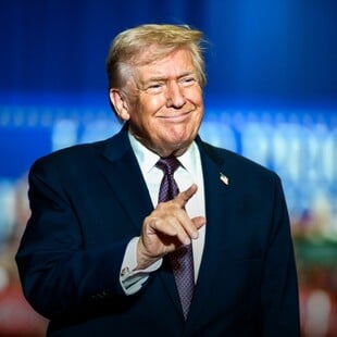 ΤΡΑΜΠ ΕΛΛΗΝΑΣ ΠΡΕΣΒΗΣ ΙΣΧΥΡΕΣ ΣΧΕΣΕΙΣ