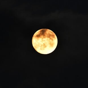 ΣΕΛΗΝΗ ΦΕΓΓΑΡΙ ΟΛΙΚΗ ΕΚΛΕΙΨΗ ΣΕΛΗΝΗΣ