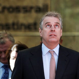 Όλοι οι έκπτωτοι του ντουνιά