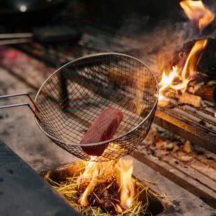 Το Ψάριστον ανατρέπει τα δεδομένα στους μεζέδες της ψαροφαγίας.