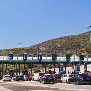 ΚΑΘΑΡΑ ΔΕΥΤΕΡΑ ΕΚΔΡΟΜΕΙΣ