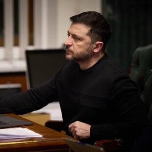 ΟΥΚΡΑΝΙΑ ΖΕΛΕΝΣΚΙ ΤΕΣΣΕΡΑ ΧΡΟΝΙΑ ΠΟΛΕΜΟΥ