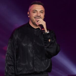 Κώστας Δόξας: Απομακρύνεται από το J2US μετά την καταδίκη για ενδοοικογενειακή βία