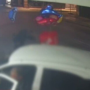 Ηράκλειο Κρήτης: 47χρονος τσακώθηκε με ιδιοκτήτρια μίνι μάρκετ και έπεσε με το ΙΧ του στη βιτρίνα του καταστήματος