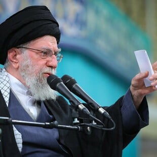 ΙΡΑΝ ΧΑΜΕΝΕΙ ΝΕΚΡΟΣ