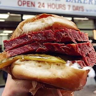 Γι' αυτό το μπέιγκελ φτάνεις μέχρι το Λονδίνο 