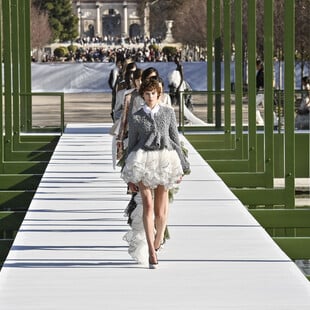 Αποθέωση του Άντερσον στον Dior, στάσιμος ο Βακαρέλο στον Saint Laurent