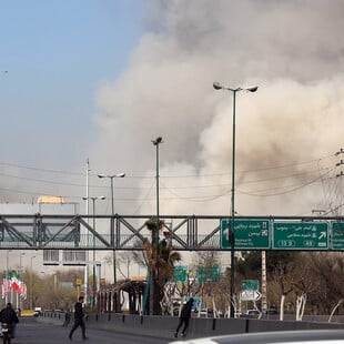 Γιατί ΗΠΑ και Ισραήλ επιτέθηκαν στο Ιράν και πόσο μπορεί να διαρκέσει ο πόλεμος;