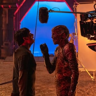 Μέσα στο κινηματογραφικό set του «Stranger Things»