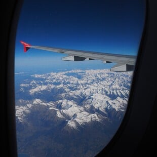 ΠΟΛΕΜΟΣ ΜΕΣΗ ΑΝΑΤΟΛΗ ΑΕΡΟΠΟΡΙΚΕΣ ΕΤΑΙΡΕΙΣ ΕΙΣΙΤΗΡΙΑ