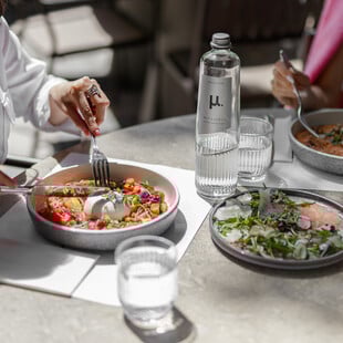 Το μ. υπογράφει την premium εμπειρία νερού στο 10ο Dine Athens Restaurant Week