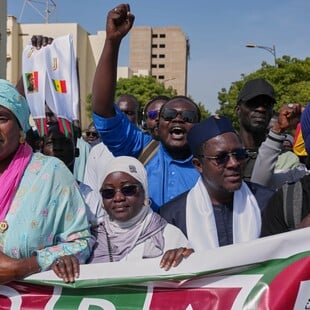 Η Βουλή της Σενεγάλης ψήφισε αυστηρότερο νόμο κατά των ομόφυλων σχέσεων